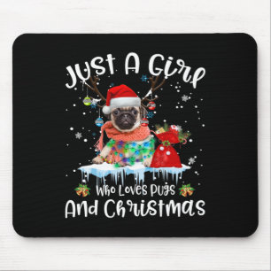 Nur ein Mädchen, das Mops und Weihnachten hässlich Mousepad