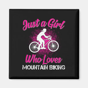 Nur ein Mädchen, das Mountainbike-Fahren bei Mädch Magnet