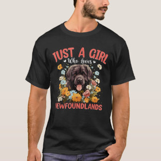 Nur ein Mädchen, das Neufundländer-Hundefrauen und T-Shirt