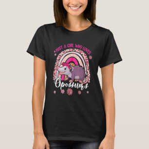 Nur ein Mädchen, das Opossums liebt, hübscher flor T-Shirt