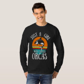 Nur ein Mädchen, das Orcas Retro Sunset Long Slee  T-Shirt (Vorne ganz)