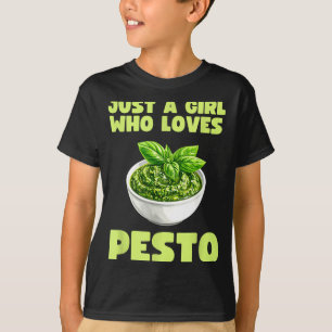 Nur ein Mädchen, das Pesto-Basilikum-Pasta Italien T-Shirt