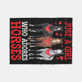 Nur ein Mädchen, das Pferde liebt Reitpferd R Fleecedecke (Vorderseite (Horizontal))