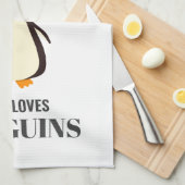 Nur ein Mädchen, das Pinguine Liebe Geschirrtuch (Viertel Falte)