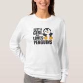 Nur ein Mädchen, das Pinguine Liebe - Niedlicher P T-Shirt (Vorderseite)