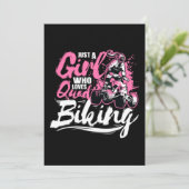 Nur ein Mädchen, das Quad Biking Lieben Einladung (Stehend Vorderseite)