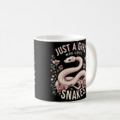 Nur ein Mädchen, das Schlangen Liebe Kaffeetasse (VorderseiteRechts)