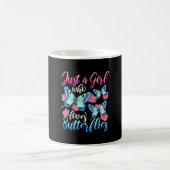 Nur ein Mädchen, das Schmetterlinge Liebe Kaffeetasse (Mittel)