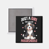 Nur ein Mädchen, das seinen Aussiedoodle Aussie Do Magnet (Vorderseite/Rückseite)