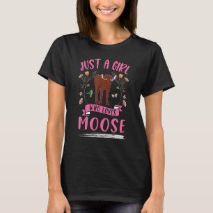 Nur ein Mädchen, das Skandinavien Elch Antl Lieben T-Shirt