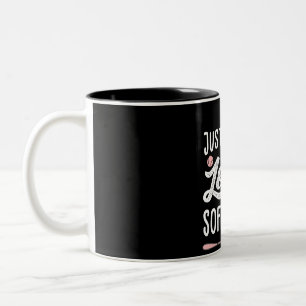 Nur ein Mädchen, das Softball und Schach liebt Ges Zweifarbige Tasse