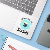 Nur ein Mädchen, das Sushi Lieben Aufkleber (Laptop mit iPhone)
