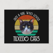 Nur ein Mädchen, das Tuxedo-Katzen Lieben Postkarte (Vorderseite)