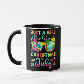 Nur ein Mädchen, das Weihnachten im Juli im Sommer Tasse
