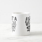 Nur ein weibliches Gebäude ihres Handwerksreiches Kaffeetasse (Mittel)