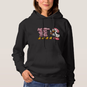 Nur eine Mutter, die versucht, ihre Enten in einer Hoodie