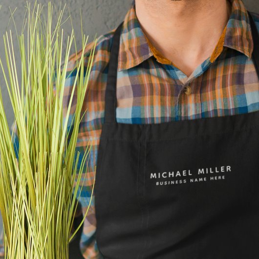 Nur eine schlichte schwarze Schürze mit Namen