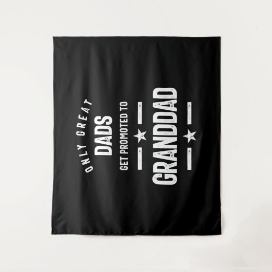 Nur große Vater werden nach Granddad befördert | G Wandteppich (Vorderseite)