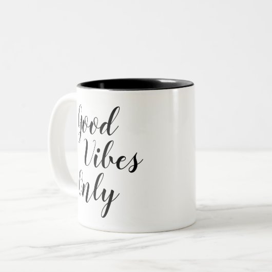 Nur gute Vibes | Inspirierend Slogan Quote Tasse (Vorderseite Links)
