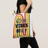 'Nur gute Vibes' Retro-Regenbogen  Tasche (Von Nahem)