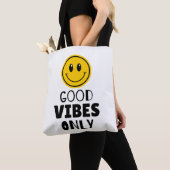 'Nur gute Vibes' Retro Smiley Gesicht  Tasche (Von Nahem)
