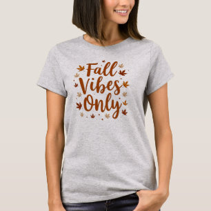 Nur Herbstgefühle Grafik mit Herbstblättern T-Shirt