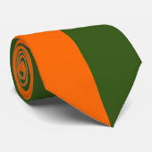 Nur Hintergrundfarbe - 1/2 orange + Ihre Idee Krawatte (Gerollt)