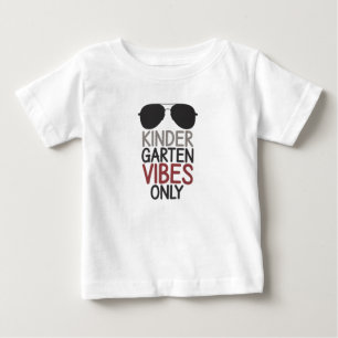 Nur Kindergarten Vibes Zurück zur Schule  Baby T-shirt