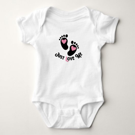 Nur Liebe. Baby Strampler (Vorderseite)