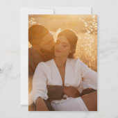 Nur Liebe Elegantes Script Foto Soft Peach Hochzei Einladung (Rückseite)