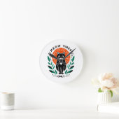 Nur Meow-Vibes Runde Wanduhr (Zuhause)