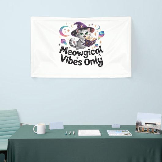Nur Meowgical Vibes, Floating Kawaii Witch Cat Ov Banner (Messeveranstaltung)