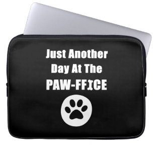 Nur noch ein Tag an der Paw-ffice Niedlichen Dog P Laptopschutzhülle