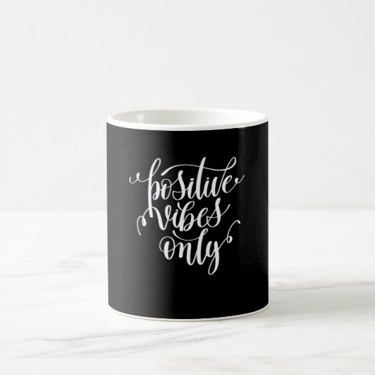 Nur positive Vibes Kaffeetasse (Mittel)
