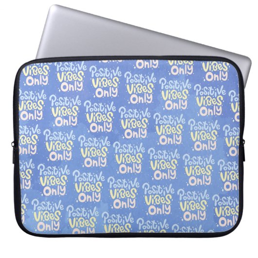 Nur positive Vibes Laptopschutzhülle (Vorderseite)