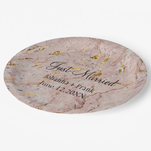 Nur Rosa und Gold Marmor heiraten Pappteller (Schrägansicht)