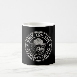 Nur Sie können den Vintagen Widerstand des Faschis Kaffeetasse