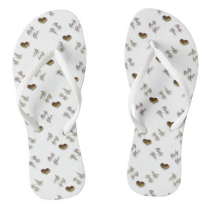 Nur Sie. Valentines-Liebemuster mit Herzen Badesandalen