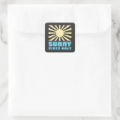 Nur Sunny Vibes - Bold Retro Sunshine Graphic Quadratischer Aufkleber (Tasche)