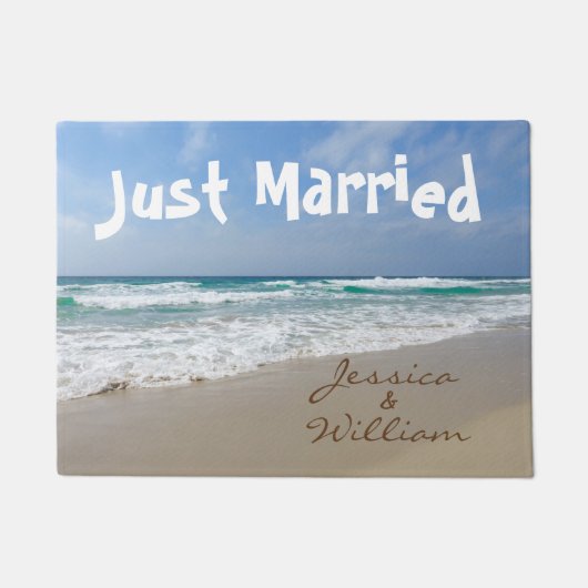 Nur verheiratet am Strand Personalisierte Namen Fußmatte (Vorderseite)