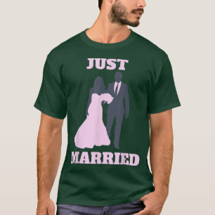 Nur verheiratet ist für Paare Niedliche Braut und T-Shirt