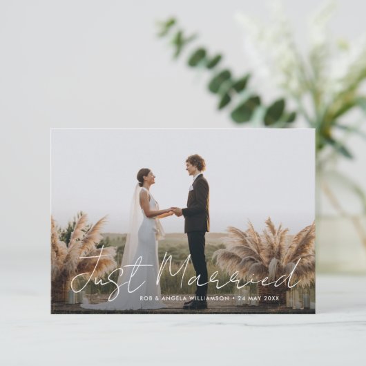 Nur verheiratet Thin Script Hochzeitsankündigung Dankeskarte (Stehend Vorderseite)