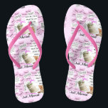 Nur verheiratete Flip Flops aus Rosa und Weiß Badesandalen<br><div class="desc">Brides Hochzeit nur verheiratet Pink & White Flitterwochen Flip Flops. Geben Sie den Namen der Braut und Bräutigam oder Hochzeitstag.</div>