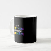 Nur, wenn sie herauskommen, dass sie Pronouns LGBT Kaffeetasse (Vorderseite Links)