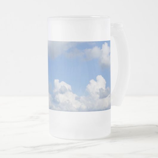 Nur Wolken Mattierte Tasse (VorderseiteRechts)