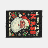 Nurse Christmas African American Santa Is Watching Fleecedecke (Vorderseite (Horizontal))