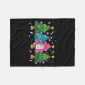 Nurse Christmas Stethoscope Nurses Xmas Scrub Top  Fleecedecke (Vorderseite (Horizontal))