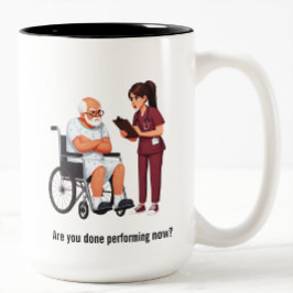 Nurse Dealing With Self Entitled Elderly Patient Zweifarbige Tasse