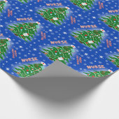 Nurse Frory Christmas Tree blauer Hintergrund Geschenkpapier (Ecke)