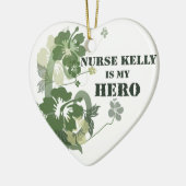 Nurse Kelly ist mein Held Keramik Ornament (Links)